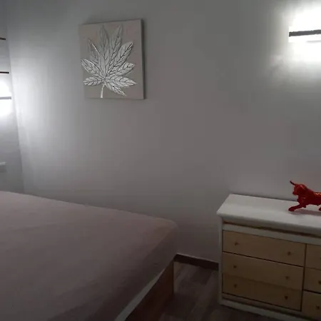 - Paraiso Apartment